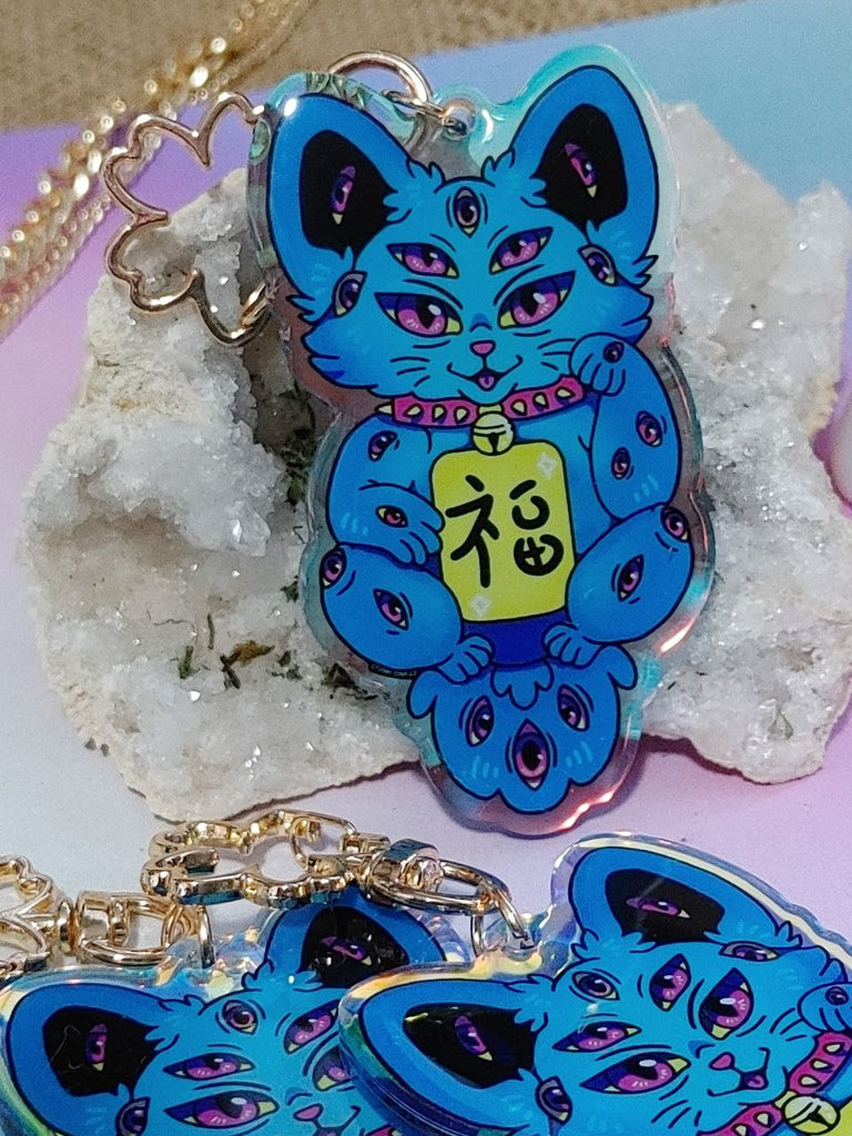 EYES ON ME LUCKY CAT - HOLOGRAPHIC KEYCHAIN